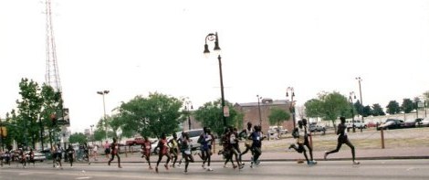 Champion runners in the New Orleans Gras Marathon