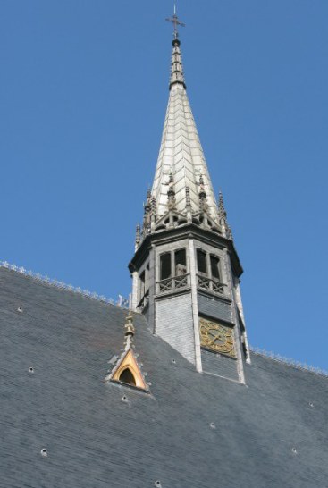 Clock with spire Hospices de Beaune