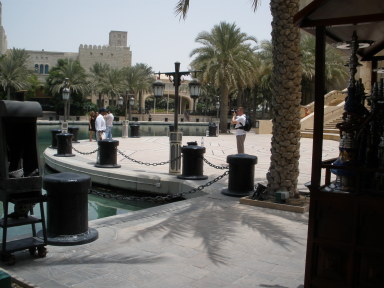 Dubai Madinat Jumeirah palm shadows 