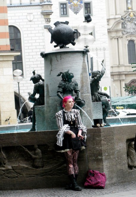 Funky Christmas dress Munich Fish Fountain