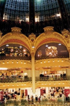 Galéries Lafayette galleries and glass dome - Paris