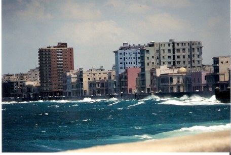 Havana-waves-breaking-against-the-Malecon 
