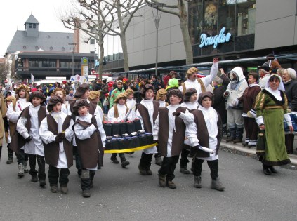 Mainz Carnival Children’s Parade little Gutenbergs