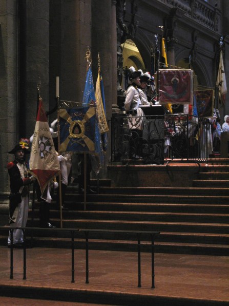 Mainz Carnival Sunday Garde standards in cathedral