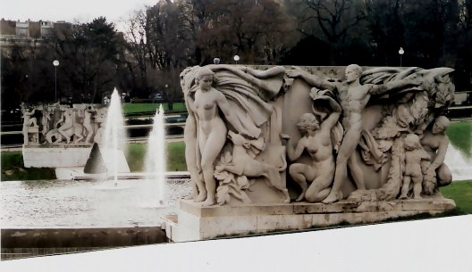 Block of statues beside the fountains in the Trocadéro Gardens Paris Block of statues beside the fountains in the Trocadéro Gardens Paris