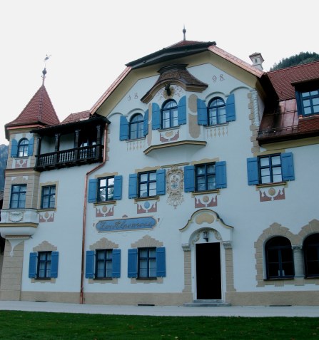 Side of Hotel Alpenrose am See in Hohenschwangau