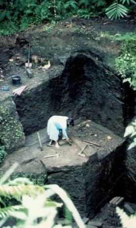 Stone quarrying with hand tools in Bali