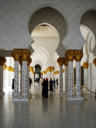 Abu Dhabi Grand Mosque arch colonnades