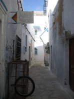 Alleyway in old town of Hammamet, Tunisia