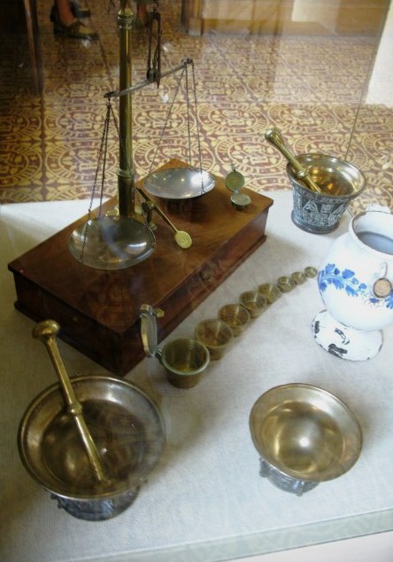 Apothecary measures Hospices de Beaune