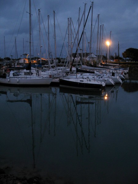 Boyardville Île d’Oléron marina yachts at night