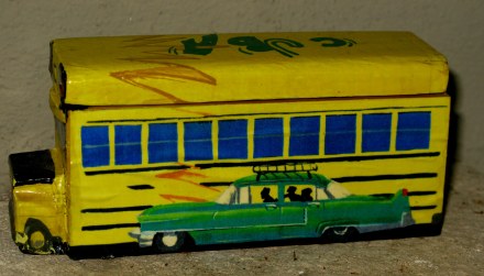 Cuban domino box with bus and green classic car