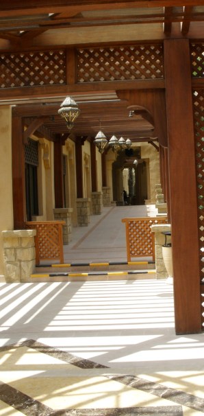 Dubai Madinat Jumeirah verandah shadows 