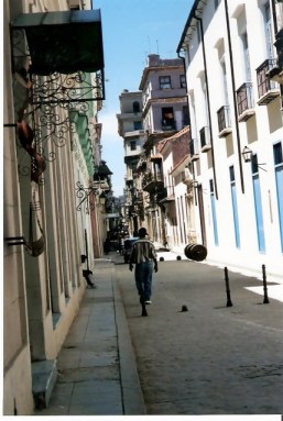 Quiet afternoon street in Habana Viejo