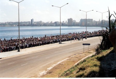 Havana-Anti-American-demonstration-on-Malecón 