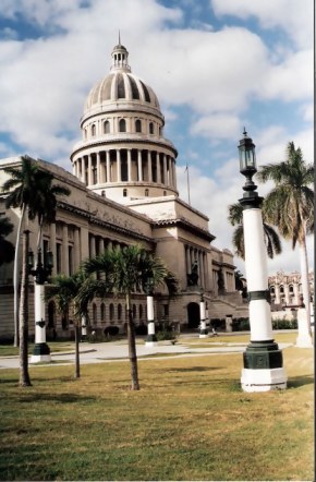 Havana Capitol Building from the park – Habana Viejo