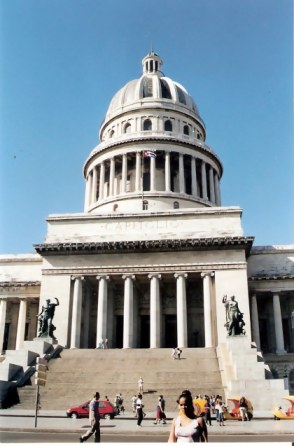 Havana -El Capitolio – The Capitol Building 