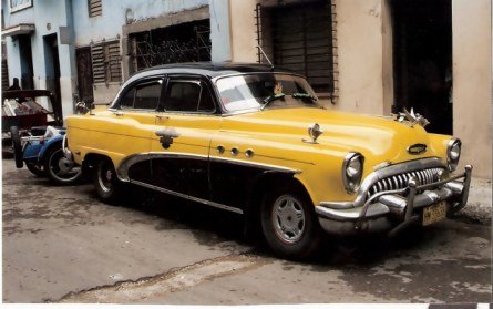 Havana-classic-car-with-chrome