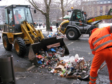 Mainz Carnival Parade Cleanup