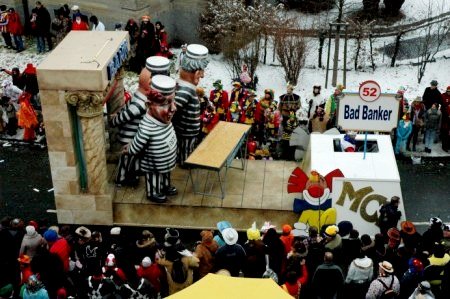 Mainz Carnival Parade Rosenmontag Bad Banker float