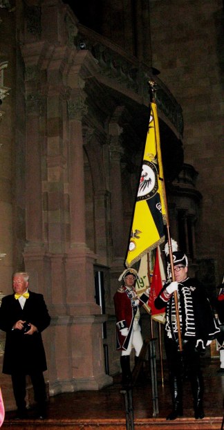 Mainz Carnival Sunday standard in cathedral