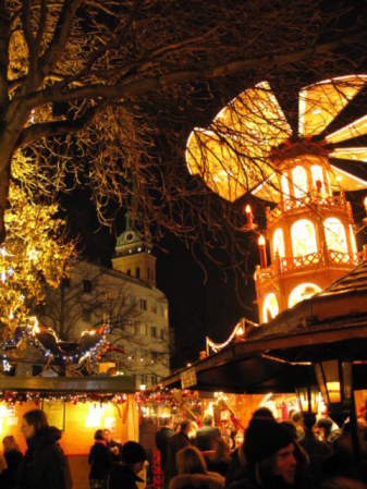 Munich Christmas Market Rindermarkt Square Pyramid Gluewein