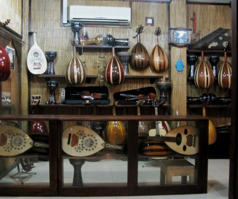 Qatar Doha Old Souk oud shop