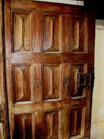 Carved door Hospices de Beaune