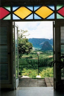 Stained glass framing view - Horizontes Los Jazmines Hotel - Pinar - Cuba