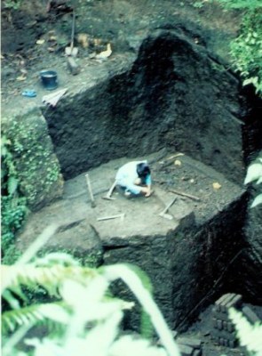 Stone quarrying by hand in Bali