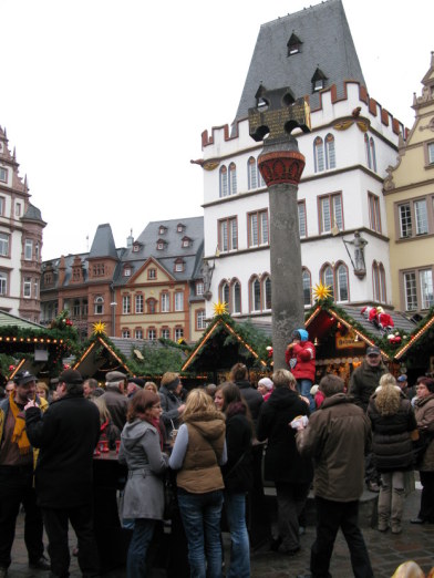 Trier Christmas Market around Market Cross