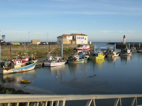 Île d’Oléron La Cotinière port by day